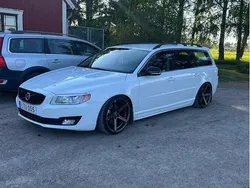 Vit Begagnad 2012 Volvo V70 Momentum Kombi | 90 000 kr