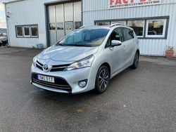 Silver Begagnad 2017 Toyota Verso Multidrive S Minibuss | 184 900 kr (Bra pris)