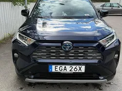Blå Begagnad 2019 Toyota RAV4 Hybrid Style SUV | 320 000 kr (Marknadspris)