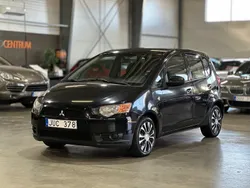 Svart Begagnad 2009 Mitsubishi Colt Edition Halvkombi | 49 900 kr (Marknadspris)