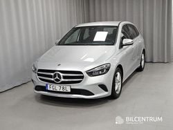 Silver Begagnad 2021 Mercedes B180 Minibuss | 259 700 kr (Marknadspris)