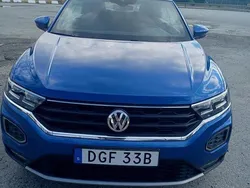 Blå Begagnad 2020 VW T-Roc SUV | 275 000 kr (Lite dyr)