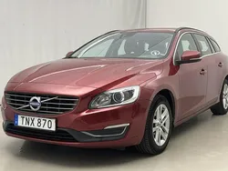 Röd Begagnad 2017 Volvo V60 Momentum Kombi | 158 000 kr (Lite dyr)