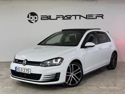 Vit Begagnad 2015 VW Golf VII GTD Halvkombi | 149 900 kr (Dyr)