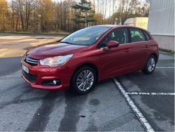 Röd Begagnad 2013 Citroën C4 Halvkombi | 40 000 kr (Bra pris)