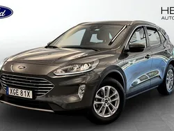 Grå (grey) Begagnad 2022 Ford Kuga Titanium SUV | 269 900 kr (Marknadspris)
