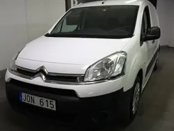 Vit Begagnad 2012 Citroën Berlingo Minibuss | 69 000 kr (Marknadspris)