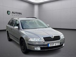 Brun Begagnad 2008 Skoda Octavia Kombi | 55 500 kr (Dyr)