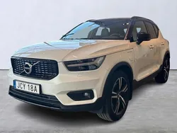 Vit Begagnad 2019 Volvo XC40 R-Design SUV | 304 900 kr (Marknadspris)