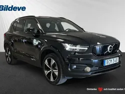 Svart Begagnad 2021 Volvo XC40 Plus SUV | 329 900 kr