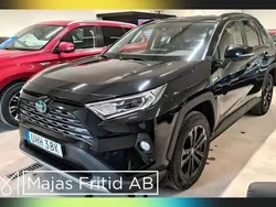 Svart Begagnad 2019 Toyota RAV4 Hybrid Executive SUV | 284 500 kr (Marknadspris)