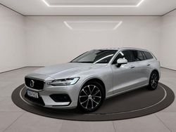 Silver Begagnad 2019 Volvo V60 Momentum Kombi | 224 500 kr (Lite dyr)
