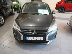 Grå Begagnad 2023 Mitsubishi Space Star Kombi | 174 000 kr (Marknadspris)