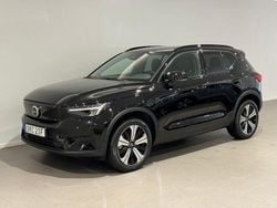 Svart Begagnad 2022 Volvo XC40 Core SUV | 309 500 kr