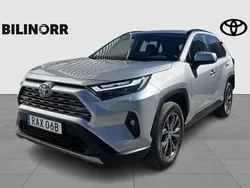 Silver Begagnad 2023 Toyota RAV4 Hybrid Executive SUV | 479 900 kr (Marknadspris)