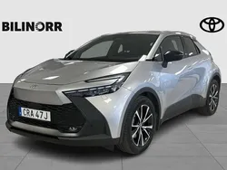 Silver Begagnad 2023 Toyota C-HR Style SUV | 389 900 kr (Marknadspris)