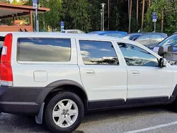 Vit Begagnad 2007 Volvo XC70 Kinetic SUV | 38 000 kr (Dyr)