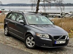 Grå Begagnad 2010 Volvo V50 Kombi | 50 000 kr (Bra pris)