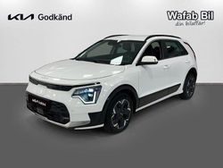 Vit Begagnad 2022 Kia e-Niro SUV | 325 000 kr (Dyr)