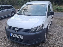 Vit Begagnad 2012 VW Caddy Minibuss | 47 000 kr (Marknadspris)
