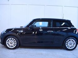 Svart Begagnad 2014 Mini Cooper D Halvkombi | 99 900 kr (Marknadspris)