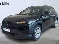 Svart Begagnad 2025 Toyota Corolla Cross SUV | 369 900 kr