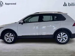 Vit Begagnad 2022 VW Tiguan SUV | 309 000 kr (Marknadspris)
