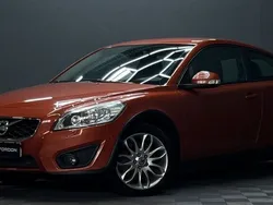 Röd Begagnad 2011 Volvo C30 Halvkombi | 49 900 kr (Marknadspris)