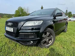 Svart Begagnad 2013 Audi Q7 Comfort SUV | 210 000 kr (Lite dyr)