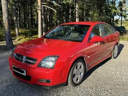 Röd Begagnad 2003 Opel Vectra GTS Halvkombi | 59 000 kr