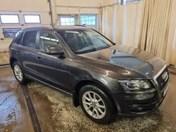 Grå Begagnad 2009 Audi Q5 Design SUV | 105 000 kr (Marknadspris)
