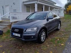 Grå Begagnad 2013 Audi Q5 Design SUV | 145 000 kr (Marknadspris)