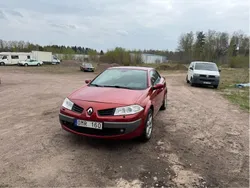 Röd Begagnad 2006 Renault Mégane Cabriolet Cab | 42 000 kr (Marknadspris)