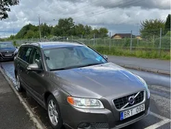 Grå Begagnad 2010 Volvo V70 Summum Kombi | 49 900 kr (Marknadspris)