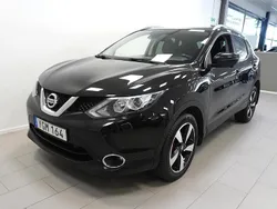 Svart Begagnad 2016 Nissan Qashqai 360º SUV | 139 800 kr (Marknadspris)