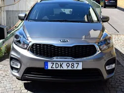 Grå Begagnad 2018 Kia Carens Minibuss | 124 800 kr (Bra pris)