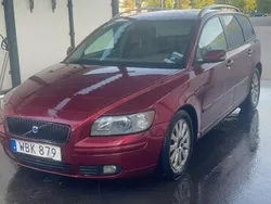 Röd Begagnad 2005 Volvo V50 Momentum Kombi | 35 000 kr (Bra pris)