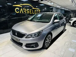 Grå Begagnad 2017 Peugeot 308 Halvkombi | 99 800 kr (Marknadspris)
