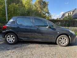Grå Begagnad 2008 Peugeot 307 Halvkombi | 29 000 kr (Marknadspris)