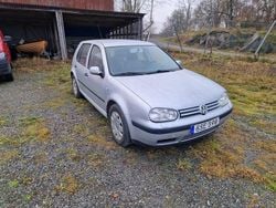 Silver Begagnad 2002 VW Golf IV Halvkombi | 5 000 kr (Superpris)