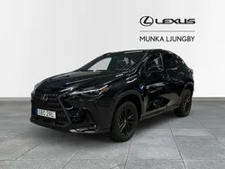 Svart Ny 2024 Lexus NX450h+ SUV | 659 900 kr (Lite dyr)
