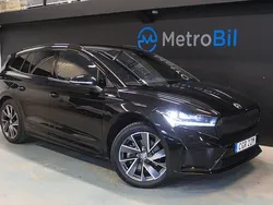 Svart Begagnad 2022 Skoda Enyaq iV SportLine SUV | 369 900 kr (Marknadspris)