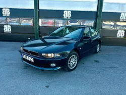 Mörkgrön Begagnad 2000 Mitsubishi Galant Sedan | 39 900 kr