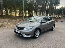 Grå Begagnad 2017 Nissan Pulsar Halvkombi | 109 900 kr (Marknadspris)