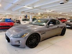 Grå Begagnad 2011 Maserati Granturismo Sportkupé | 349 900 kr