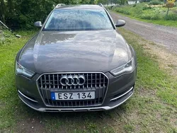Grå Begagnad 2015 Audi A6 Allroad Kombi | 169 000 kr (Marknadspris)