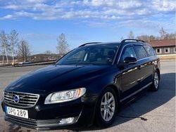Svart Begagnad 2015 Volvo V70 Momentum Kombi | 145 000 kr (Lite dyr)
