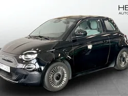 Svart (black) Begagnad 2022 Fiat 500e Icon Halvkombi | 199 900 kr (Marknadspris)