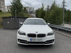 Vit Begagnad 2016 BMW 520 Sedan | 167 500 kr (Marknadspris)