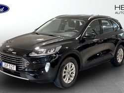 Svart (black) Begagnad 2022 Ford Kuga Titanium SUV | 279 900 kr (Marknadspris)